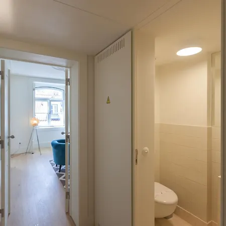 Flh Downtown Stylish *